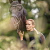 Model Jo mit ihre Pferden - emotionale Portraits und mehr